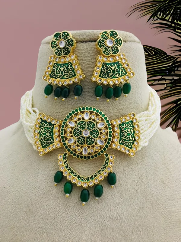 Unique__Green_and_Gold_Elegance_Choker_Set