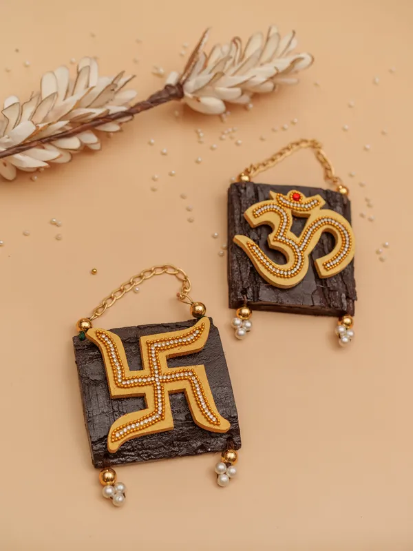 Golden_Om_&_Swastik_Log_Hanging_|_Auspicious_Wall_Accent_for_Gifting
