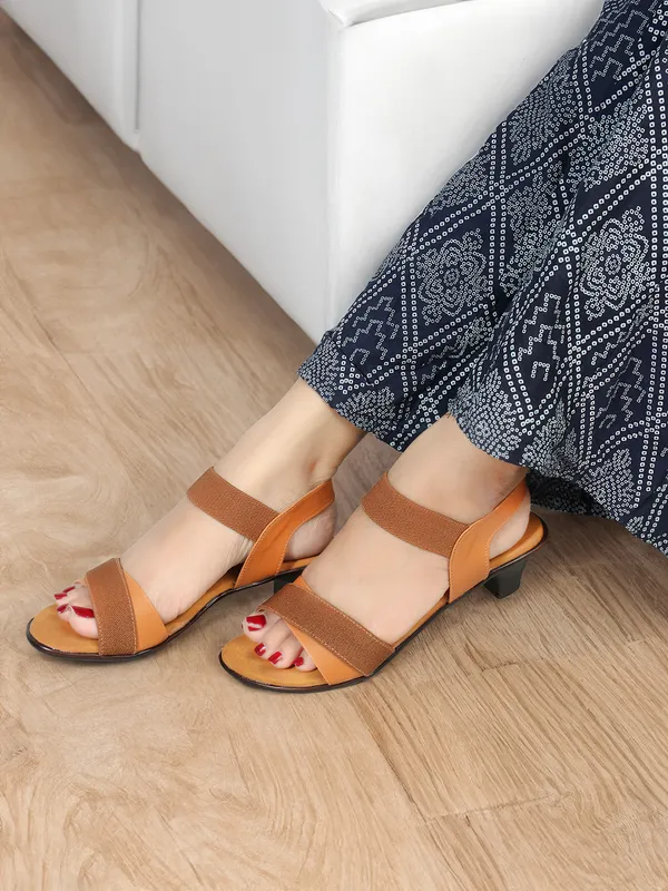 Casual_Comfortable_Strap_Heel_Sandals_(Tan)