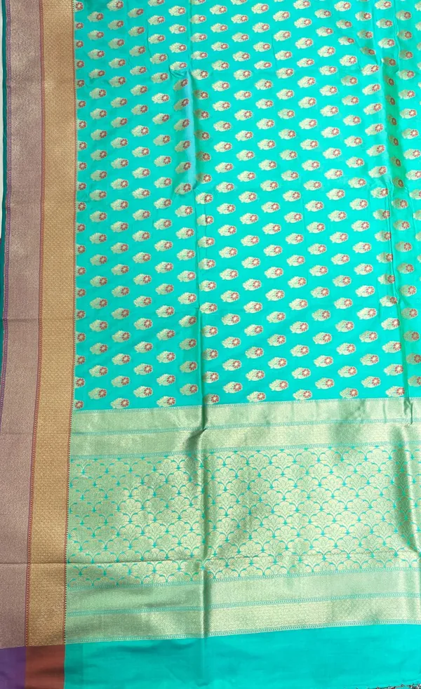 Humairah_Presents_Sea_Green_Katan_Silk_Floral_Zari_Mina_Booti_with_Banarasi_2D_Zari_Border_and_Floral_Pallu_with_Sea_Green_Blouse