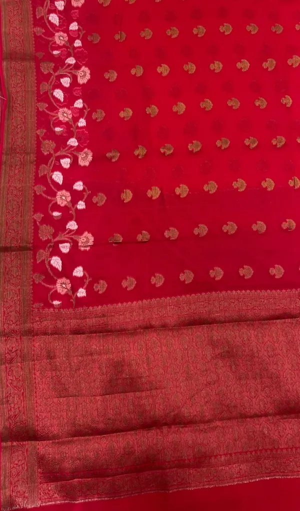 Humairah_Presents_Pure_Handloom_Red_Chiffon_Floral_Copper_Zari_Booti_with_Floral_Tilfi_Mina_Jaal_Skirt_Zari_Border_with_Red_Blouse
