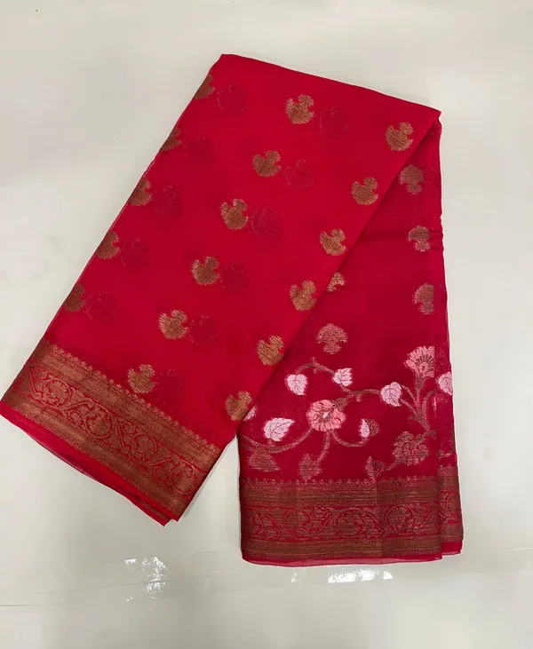 Humairah_Presents_Pure_Handloom_Red_Chiffon_Floral_Copper_Zari_Booti_with_Floral_Tilfi_Mina_Jaal_Skirt_Zari_Border_with_Red_Blouse