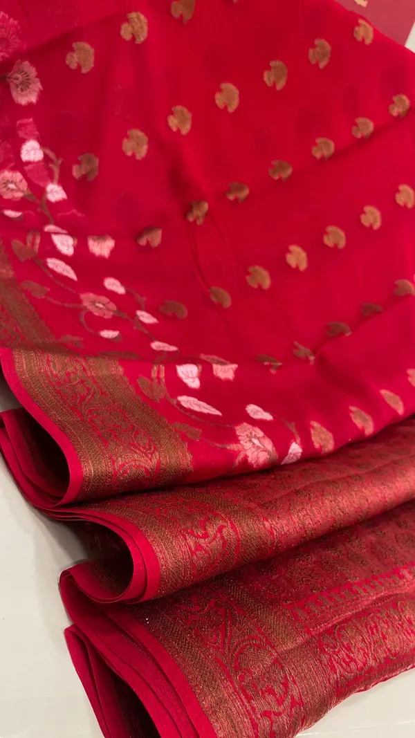 Humairah_Presents_Pure_Handloom_Red_Chiffon_Floral_Copper_Zari_Booti_with_Floral_Tilfi_Mina_Jaal_Skirt_Zari_Border_with_Red_Blouse