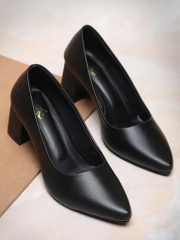 Pump_Block_Heel_Bellies_(Black)