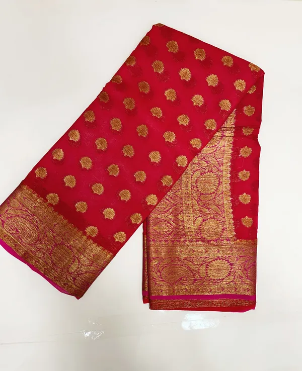Humairah_Presents_Pure_Handloom_Red_Chiffon_Floral_Copper_Zari_Booti_with_Contrast_Magenta_Paisley_Zari_Border_and_Magenta_Blouse
