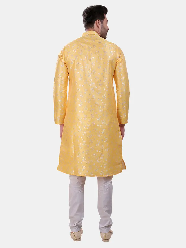 Floral_Print_Black_Jacquard_Sherwani_With_Paijama