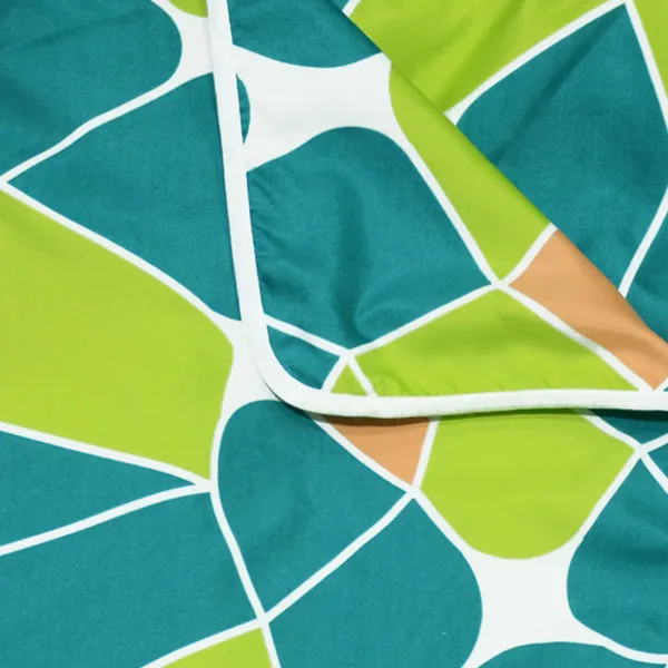 Geometric_Double_Dohar_for_AC_Room_(Polyester,_Green_and_Orange)