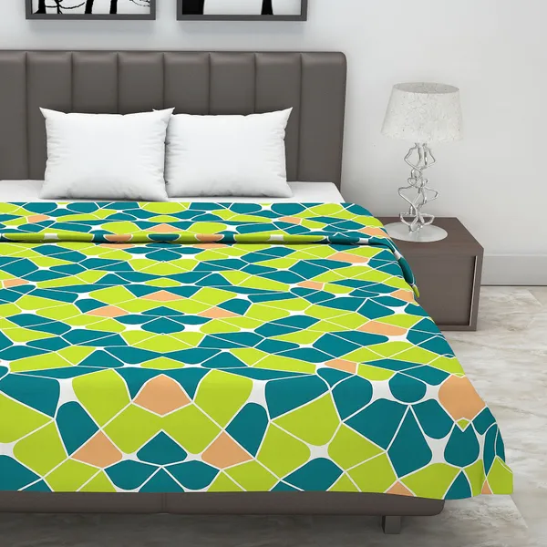 Geometric_Double_Dohar_for_AC_Room_(Polyester,_Green_and_Orange)