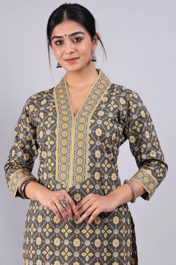 Grey_Pure_Cotton_Printed_Casual_Wear_Kurti_For_women