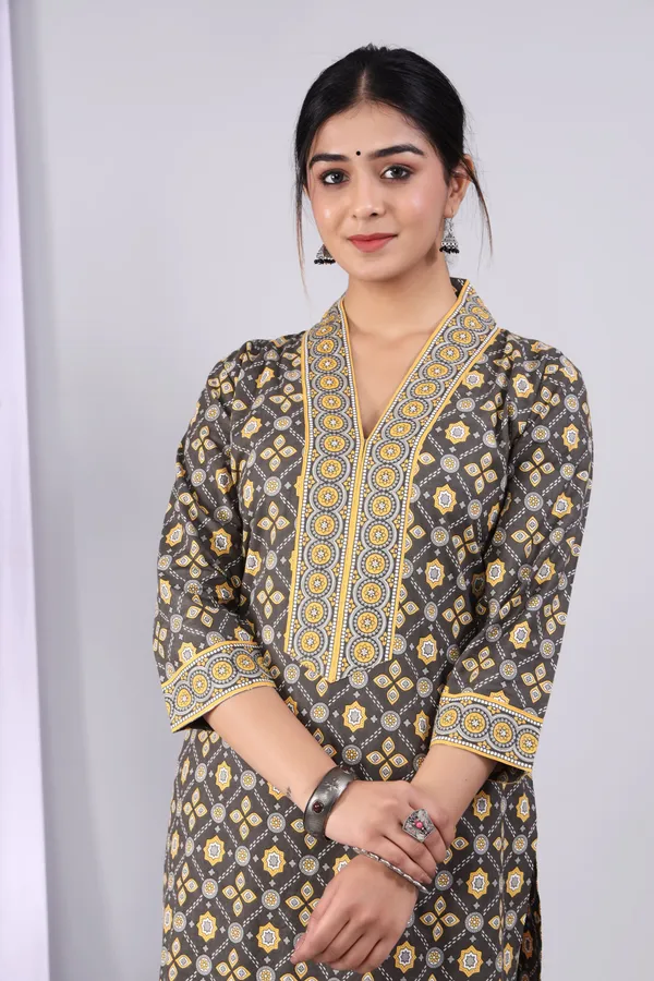 Grey_Pure_Cotton_Printed_Casual_Wear_Kurti_For_women