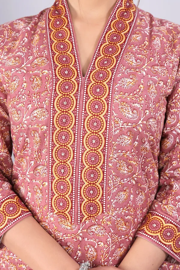 Peach_Pure_Cotton_Printed_Casual_Wear_Kurti_for_Women
