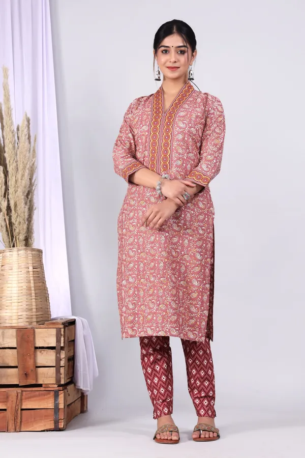 Peach_Pure_Cotton_Printed_Casual_Wear_Kurti_for_Women