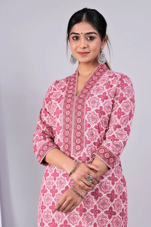 Pink_Pure_Cotton_Printed_Casual_Wear_Kurti_For_Women