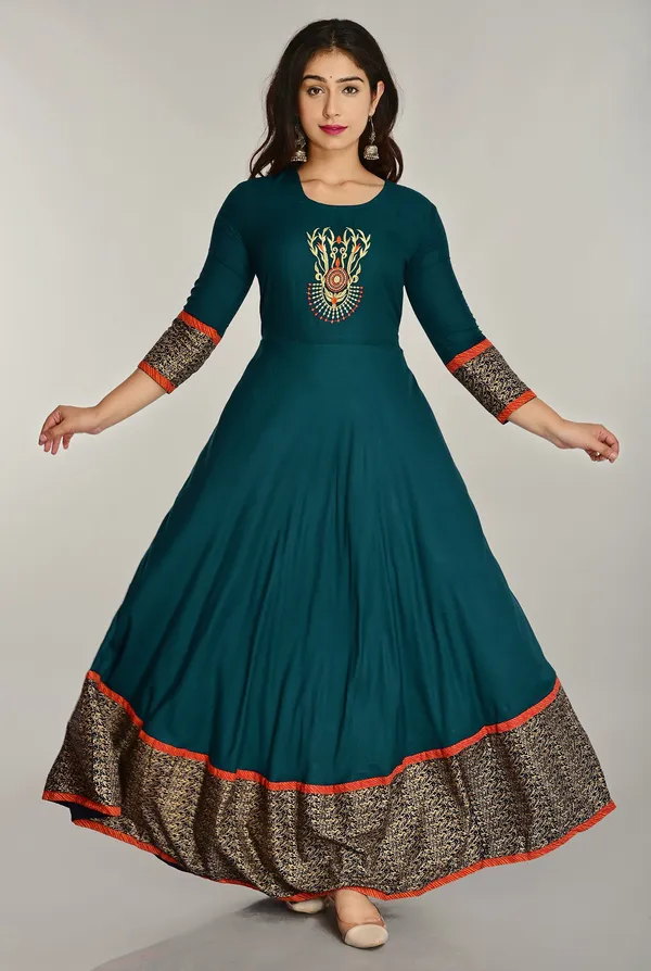 https://d1311wbk6unapo.cloudfront.net/NushopCatalogue/tr:f-webp,w-600,fo-auto/VaPhBgBc_P6SPR9JAFG_2024-07-18_1.jpeg__Adhi Shree Fashion