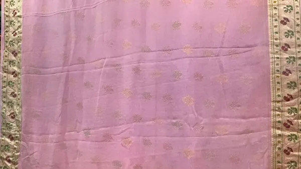 Humairah_Pure_Handloom_Pink_Chiffon_Mina_Zari_Booti_with_Resham_Golden_Zari_Kadiyal_with_Banarasi_Mina_Border_with_Pink_Blouse