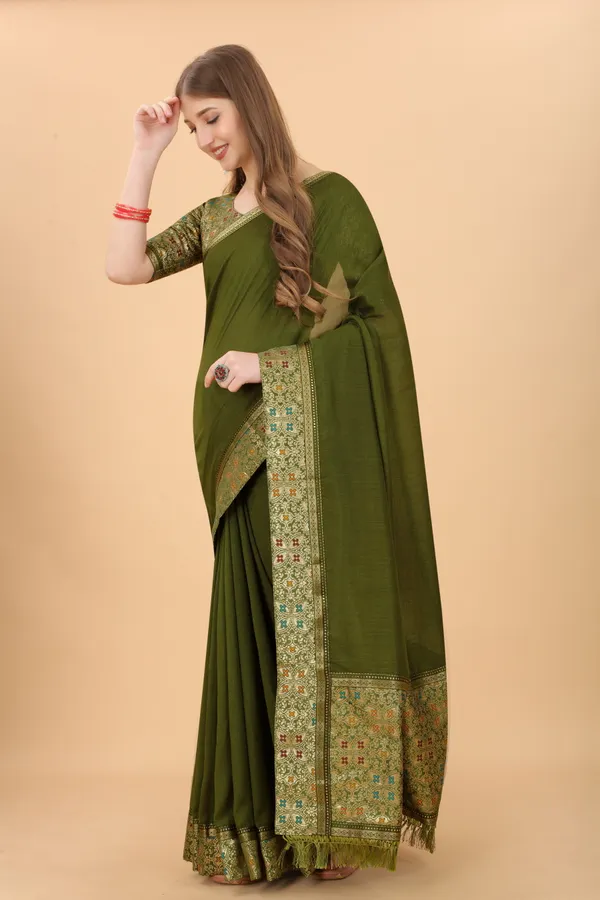 Sea_Green_Colour_Vichitra__Silk__Embroidered_Saree_With_Jacquard_Blouse_Piece