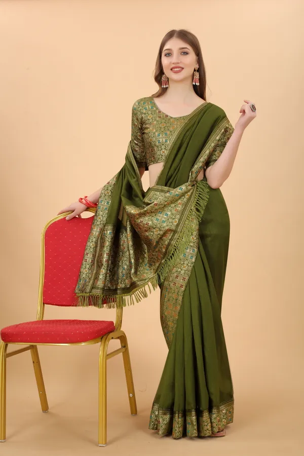 Sea_Green_Colour_Vichitra__Silk__Embroidered_Saree_With_Jacquard_Blouse_Piece