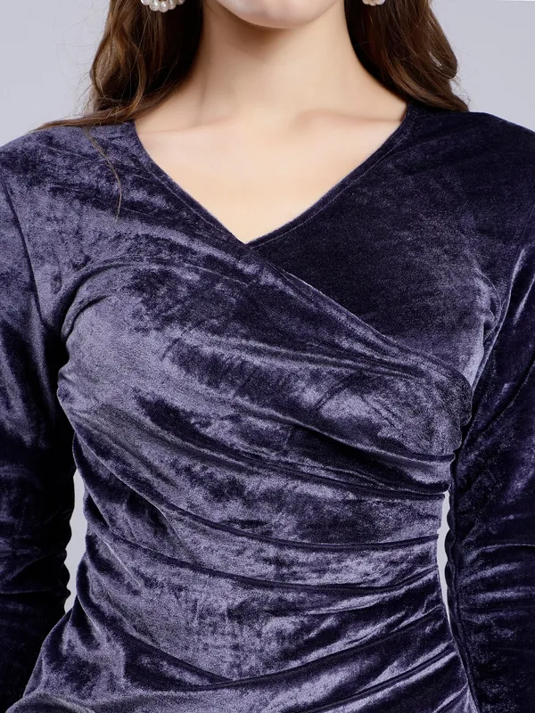 Dark_Blue_Velvet_Bodycon_Dress_For_Women
