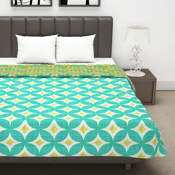 Geometric_Double_Dohar_for_AC_Room_(Polyester,_Green_and_Yellow)