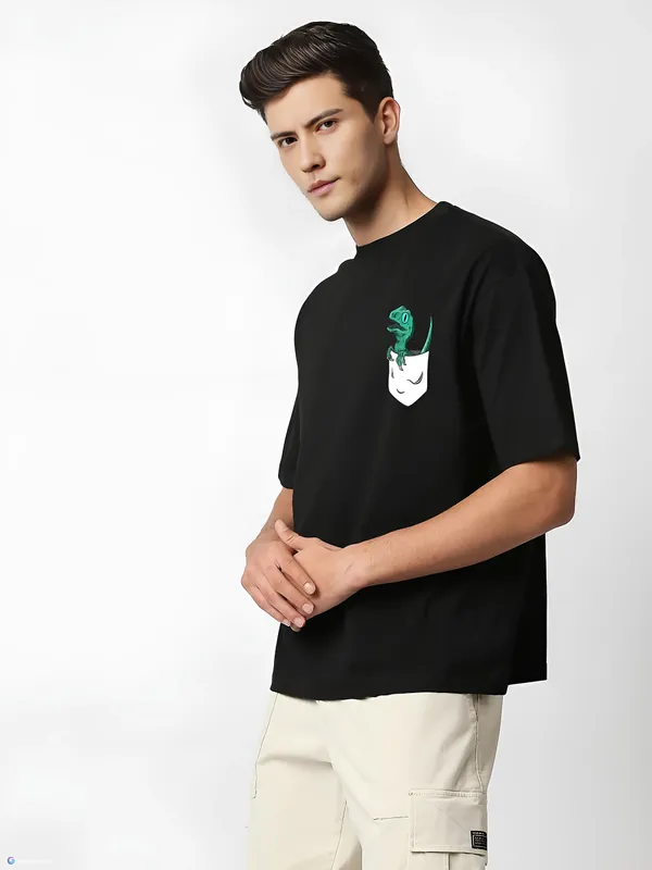 Black_Oversized_Printed_Half_Sleeve_Cotton_T-Shirt_For_Men