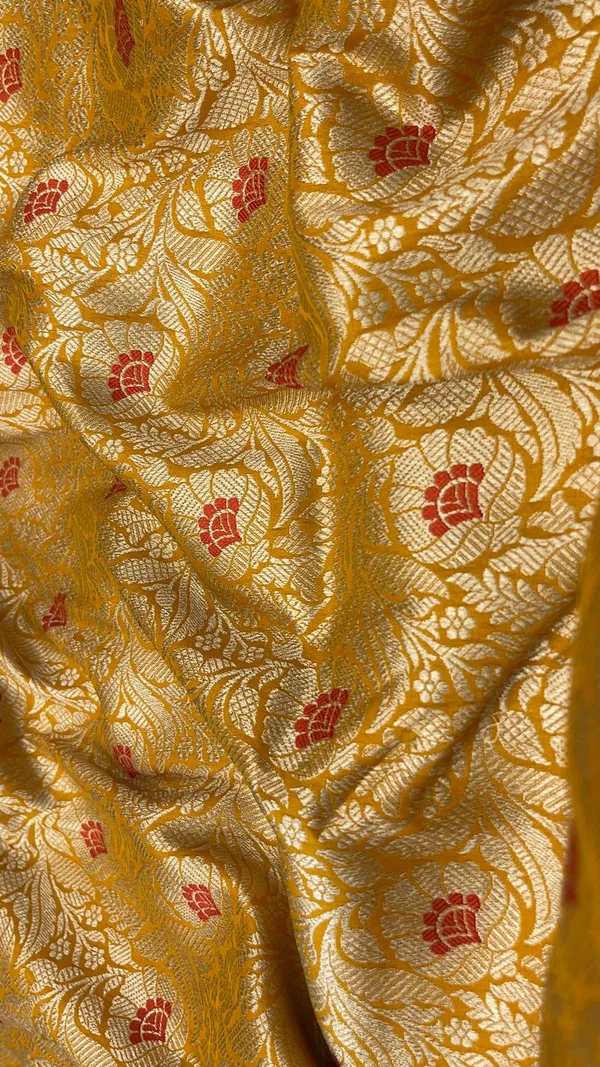 Humairah_Presents_Gold_Katan_Silk_Floral_Zari_Mina_Jaal_with_Banarasi_Zari_2D_Border_and_Pallu_with_Gold_Blouse