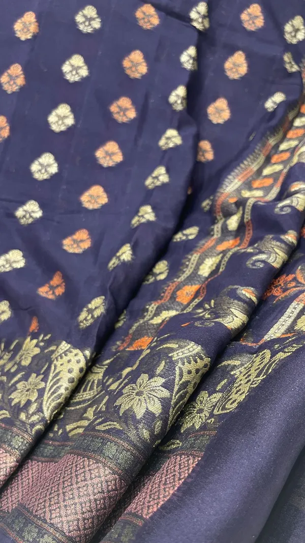 Humairah_Presents_Pure_Handloom_Navy_Blue_Chiffon_Resham_Floral_Mina_Booti_with_Paisley_Mina_Zari_Border_and_Tilfi_Zari_Border_with_Red_Blouse