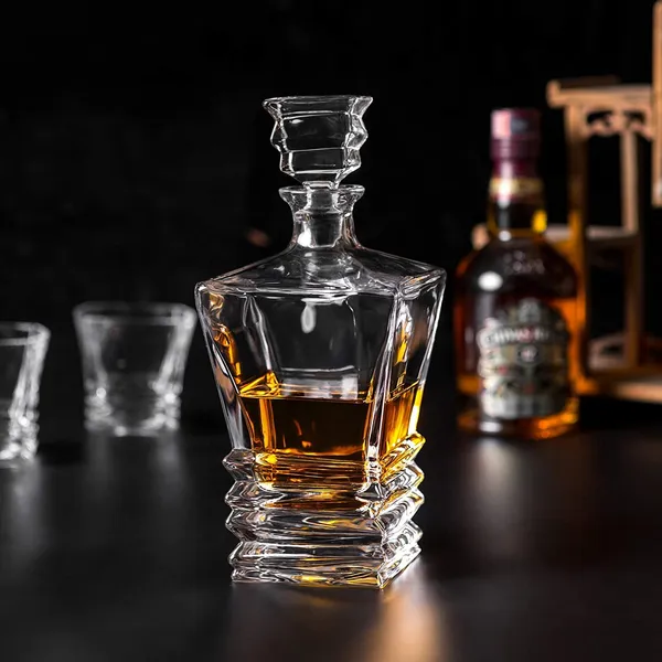 Set_Of_1_Decanter__&_6_Glasses_-_Luxury_Whiskey_Wine_Decanter_Set_Perfect_for_Whiskey,_Scotch,_Wine,_Vodka,_Tequila,_Rum