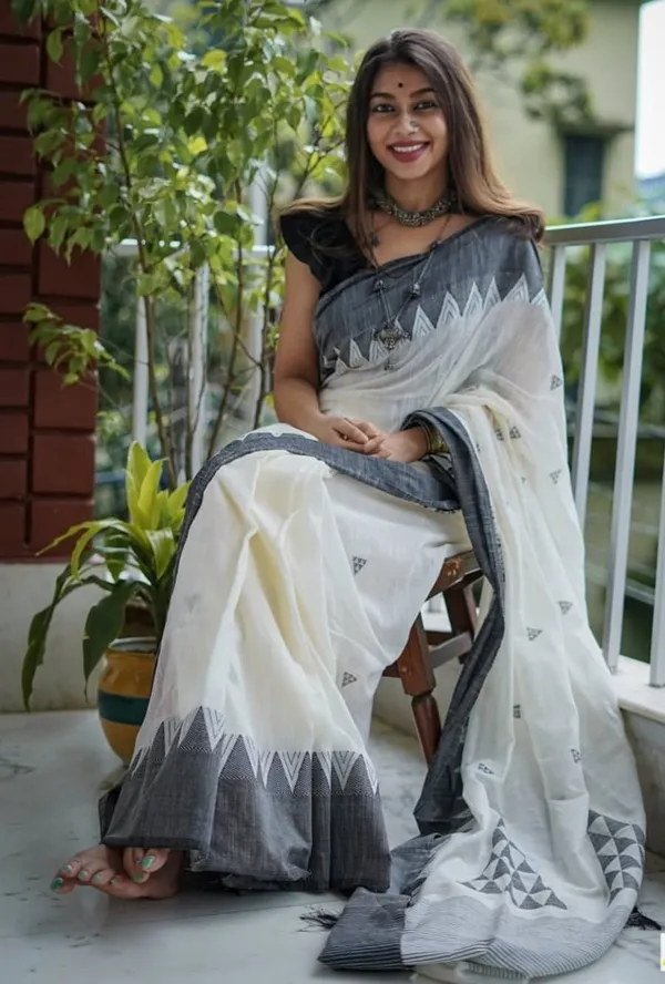 Women's_Kanjivaram_Banarasi_Soft_Cotton_Silk_Zari_Woven_Saree_With_Blouse_Piece_With_Blouse_Piece