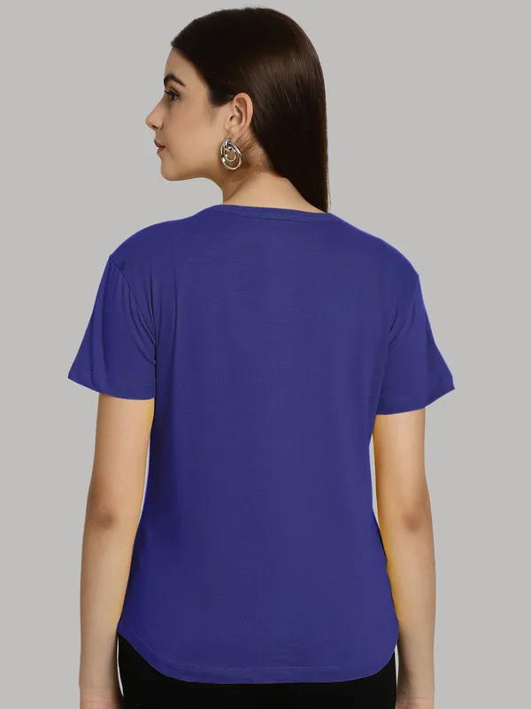 Pack_of_2_Blue_&_Maroon_Cotton_Round_Neck_T-Shirt_For_Women
