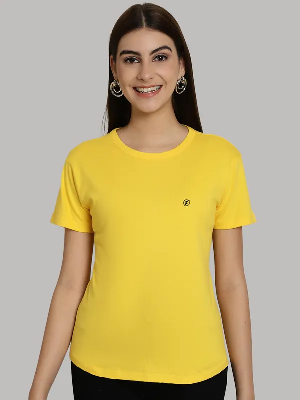 Pack_of_2_Yellow_&_Olive_Green_Cotton_Round_Neck_T-Shirt_For_Women