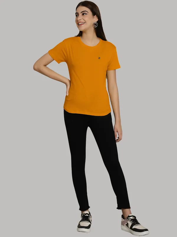 Pack_of_2_Maroon_&_Mustard_Cotton_Round_Neck_T-Shirt_For_Women