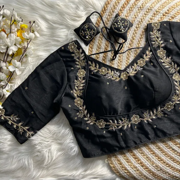 Womenia_Fashion_Presenting_Pure_Weding_Wear_Handwork_Blouse