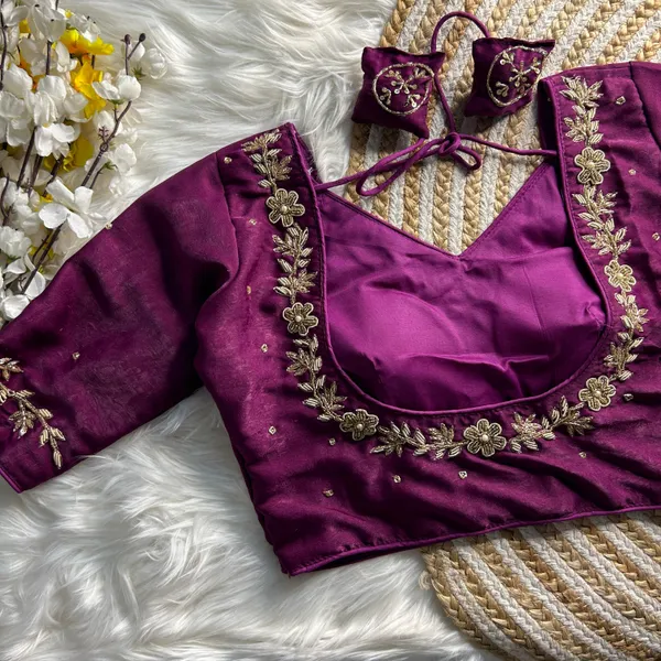 Womenia_Fashion_Presenting_Pure_Weding_Werea_Handwork_Blouse