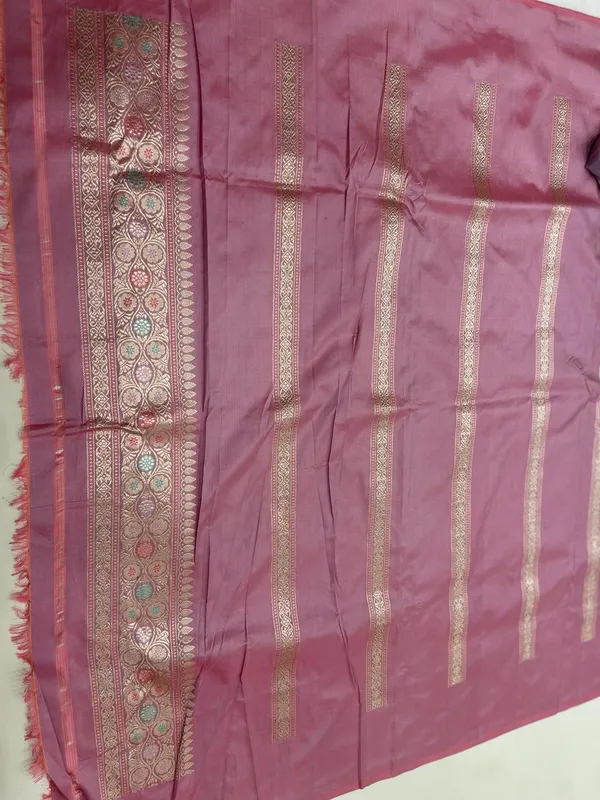 Humairah__Pure_Handwoven_Katan_Silk_Light_Purple_Kadhwa_Minakari_Floral_Boota_Jangla_Jaal_with_Kadhwa_Pallu_Zari_Border_and_Peach_Kadhwa_Blouse