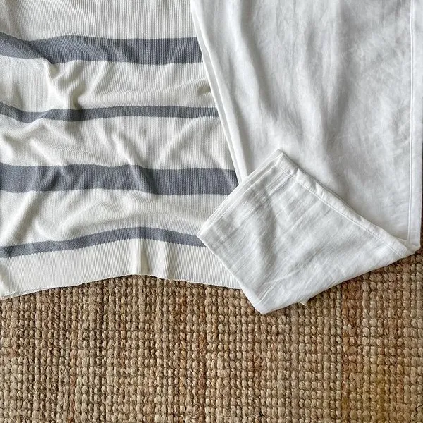 White_And_White_Lycra_Cotton_Half_Sleeve_Casual_T-Shirt_And_Pant