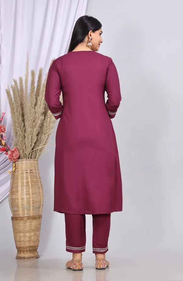Purple_Viscose_Rayon_Printed_Casual_Wear_Kurta_And_Pant_For_Women