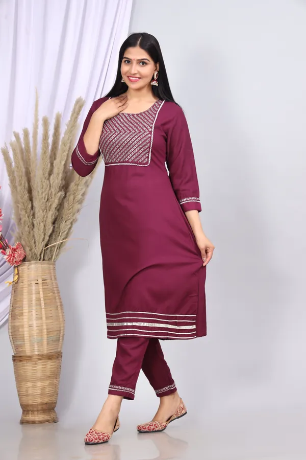 Purple_Viscose_Rayon_Printed_Casual_Wear_Kurta_And_Pant_For_Women