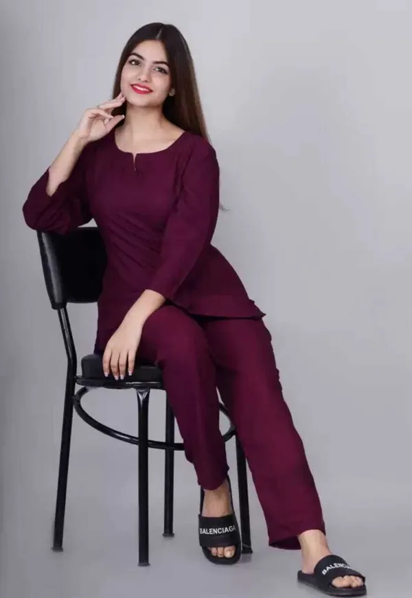Wine_Heavy_Rayon_Printed_Casual_Wear_Nightsuit_For_Women