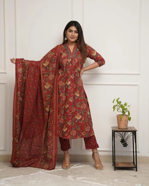 Red_Women_Beautiful_Cotton_Flower_Printed_Neckline_Worked_Kurta_And_Palazzo_With_Cotton_Mulmul_Dupatta