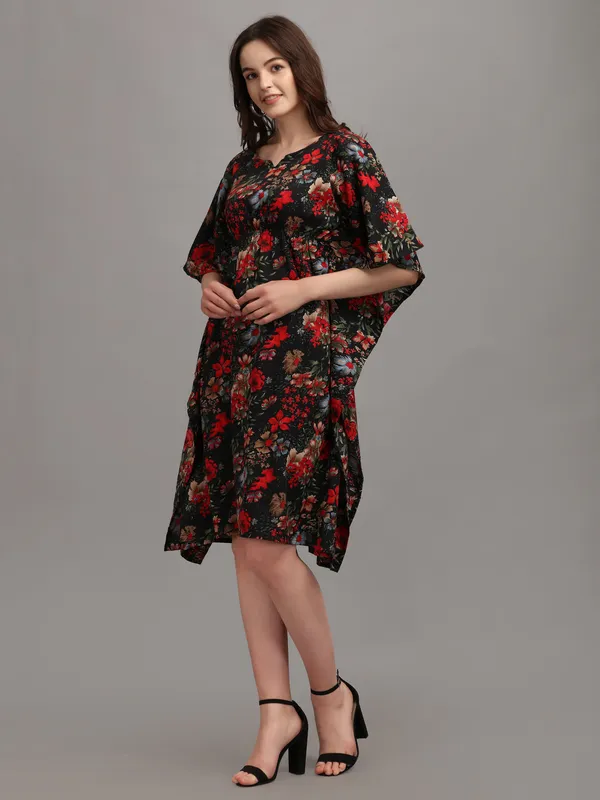 Black_&_Red_Tropical_Print_Kaftan_Dress