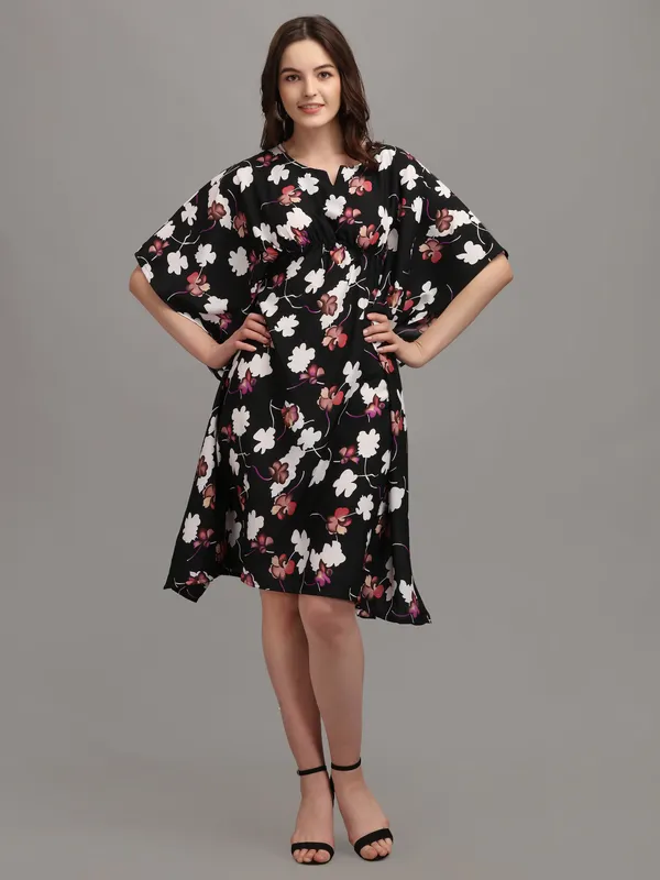 Black_&_White_Floral_Print_Kaftan_Dress