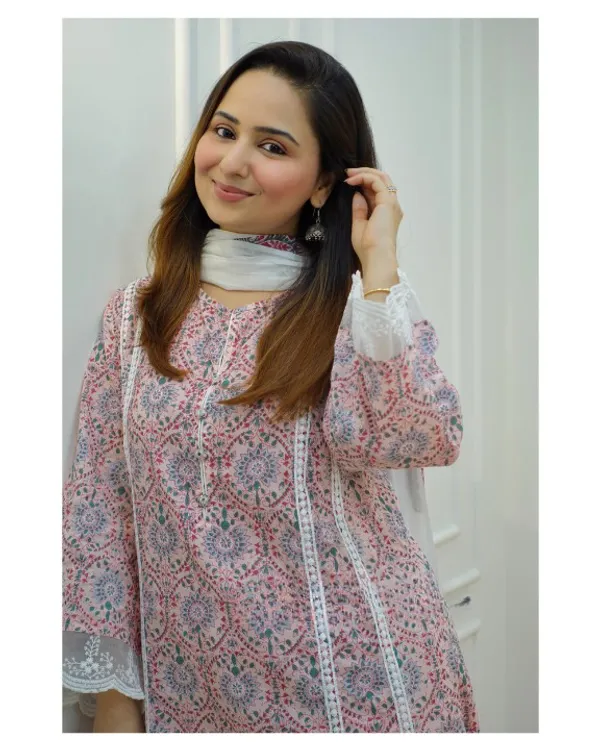 Multicolor_Cotton_Regular_Fit_Solid_Kurta_Pant_And_Dupatta_Set_For_Women