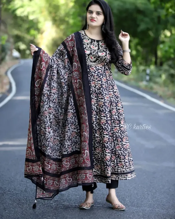 Black_Rayon_Floral_Print_Anarkali_Kurta_With_Pant_&_Dupatta_Set_For_Women