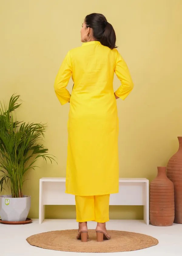 Yellow_Cotton_Regular_Fit_Solid_Kurta_Pant_Set_For_Women