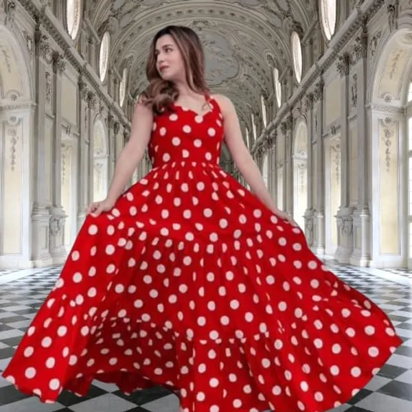 https://d1311wbk6unapo.cloudfront.net/NushopCatalogue/tr:f-webp,w-600,fo-auto/Women_gown_dress_red_KDR0IETY5B_2024-05-28_1.jpg__Dossier's