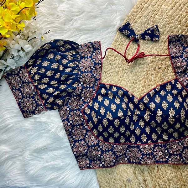 Womenia_Fashion_Presenting_Summer_Wear_Ajract_Cotton_Blouse