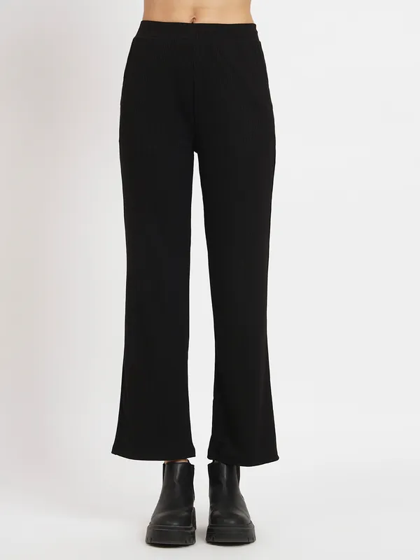 Black_Shirt-Collar_Crop_T-shirt_With_Trousers_Co-ords_Set