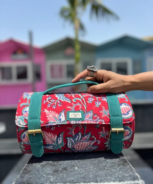 Green_Red_Floral_Handcrafted_Cotton_Printed_Cylinder_Sling_Bag_With_Matching_Handle
