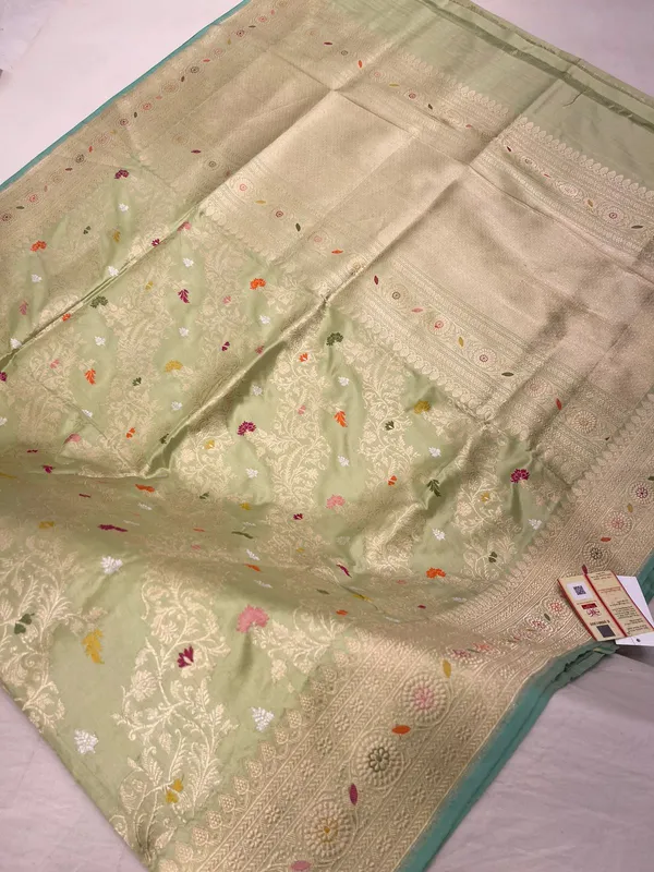 Humairah_Pure_Handloom_Pista_Green_Katan_Silk_Kadhwa_Meenakari_Jangla_Aada_Zari_Jaal_with_Kadhwa_Zari_Border_and_Matching_Stripe_Pista_Blouse