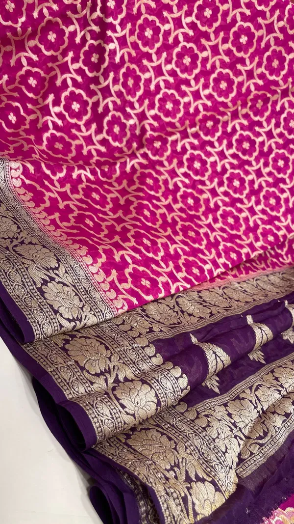 Humairah_Presents_Pure_Handloom_Magenta_Chiffon_Bandhej_Zari_Jaal_with_Contrast_Violet_Zari_Border_and_Violet_Blouse